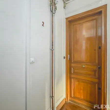 Flexliving - - Felix Faure