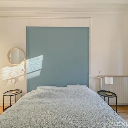 Flexliving - - Felix Faure Holiday home Paris