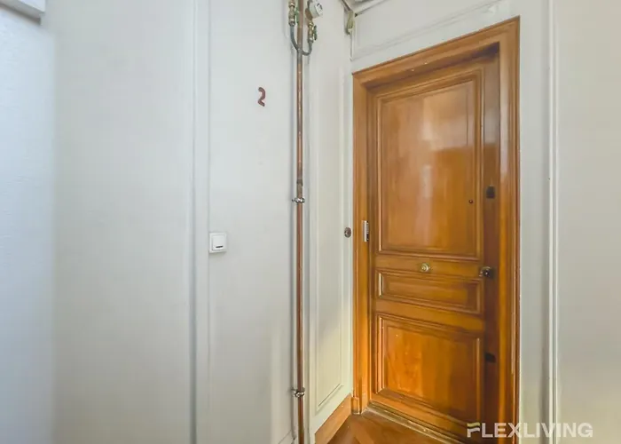 Flexliving - - Felix Faure